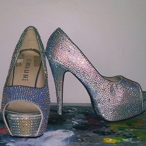 Glamour platform shoes